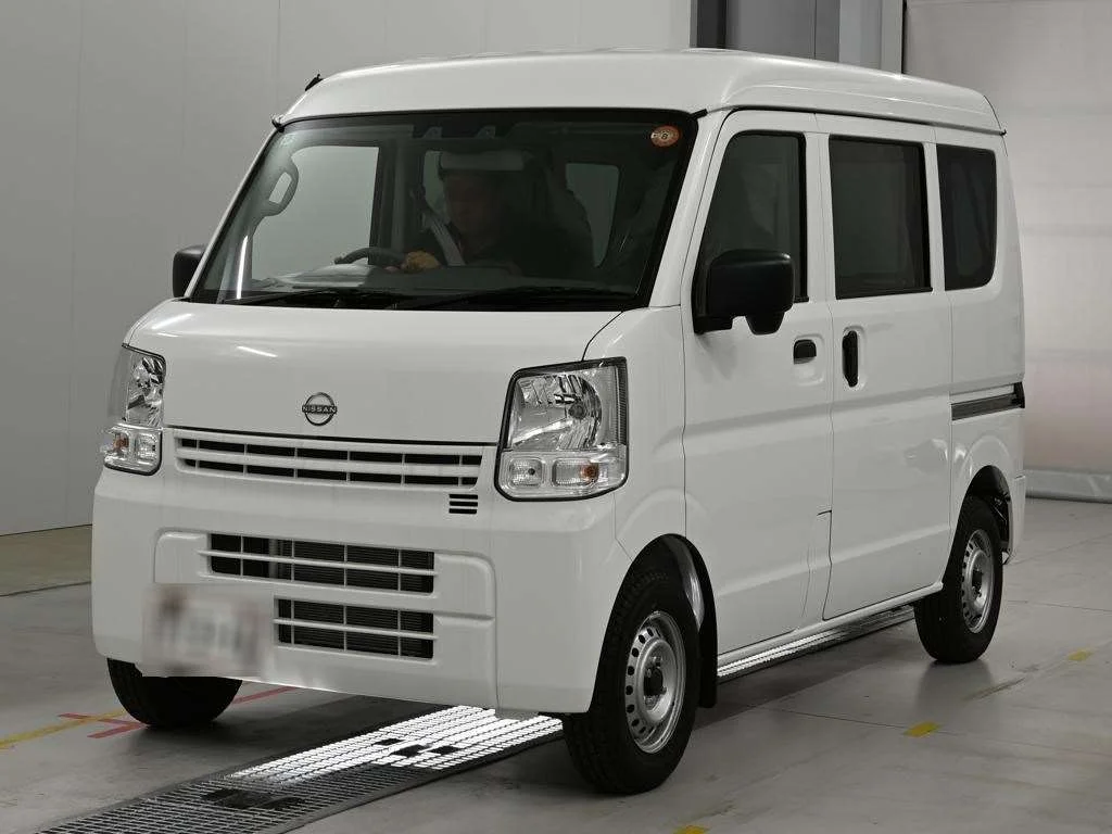 Nissan NV100 Clipper DR17V 2026